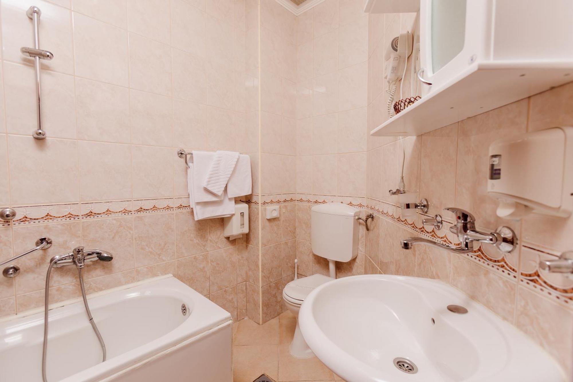 Hotel Montenegrino Tivat Habitación foto